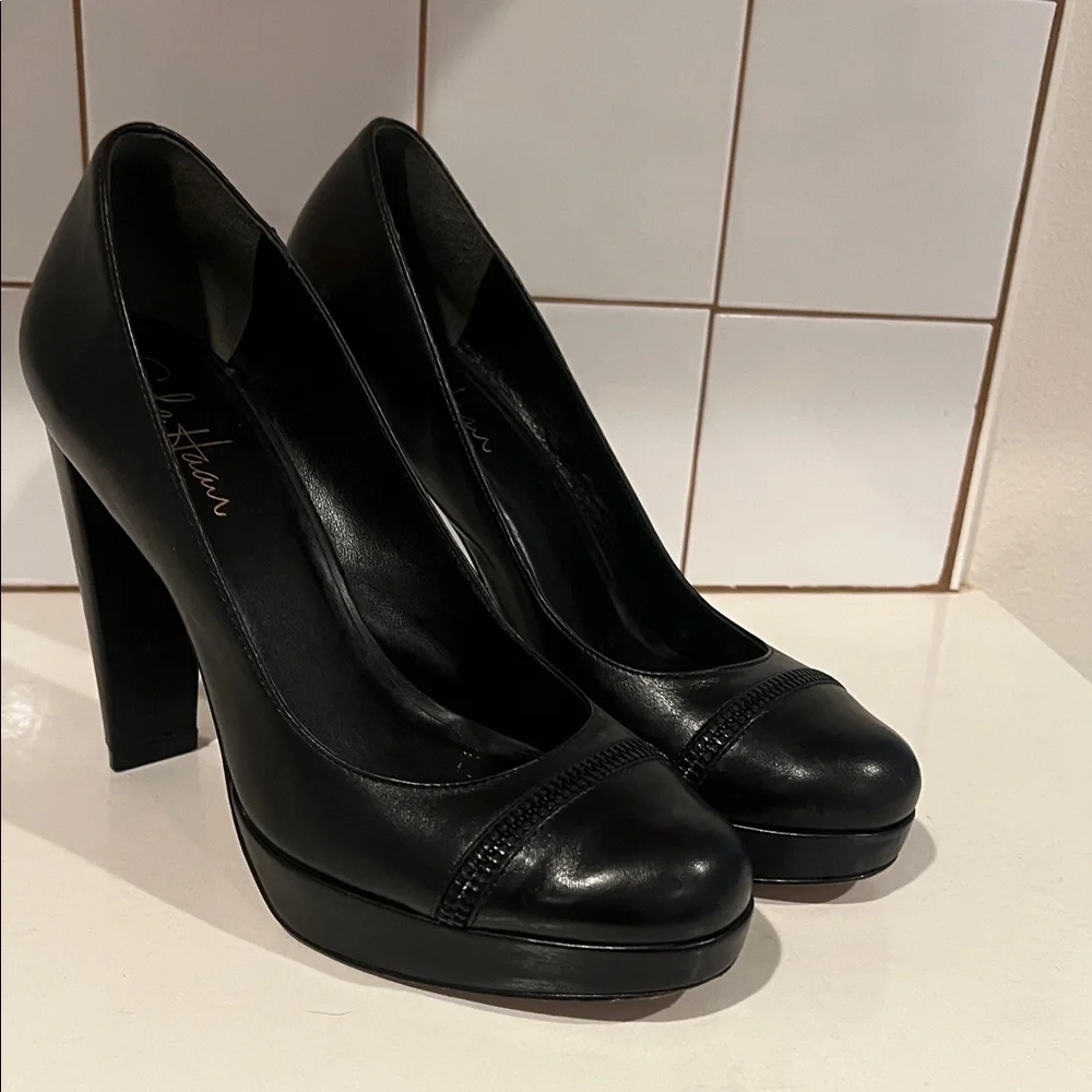 Cole Haan Black Women's Chunky Closed Toe Heels Nike Air Size 8 EUC - Picture 1 of 6